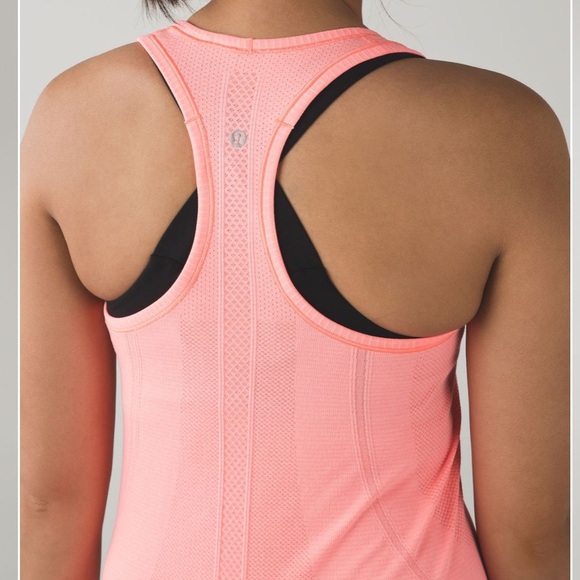 Lululemon Swiftly Tech Tank Top size 4 pink / peach - Picture 4 of 12